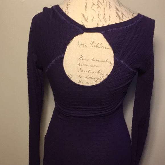 Free People purple long sleeves scrunchy top small - Picture 5 of 8